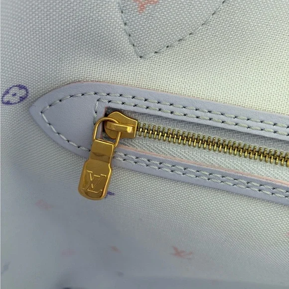 Louis Vuitton NeverFull Monogram Spring In The City Sunrise Pastel - Picture 8 of 11
